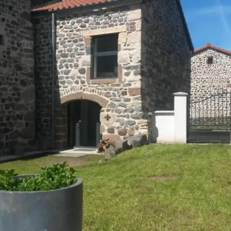 Renove Ideal Pour Randos Et Astronomie, Calme Assure, Proche Puy-en-velay Et Activites Nature. - Fr-1-582-318 Holiday home Le Vernet (Haute-Loire)
