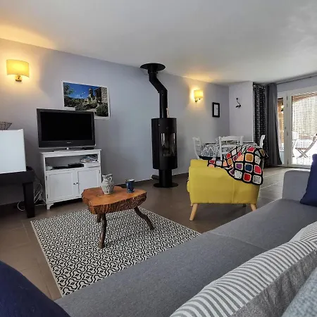 Rénové Idéal Pour Randos Et Astronomie, Calme Assuré, Proche Puy-en-velay Et Activités Nature. - Fr-1-582-318 * Le Vernet (Haute-Loire)