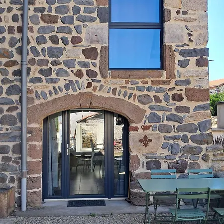 Renove Ideal Pour Randos Et Astronomie, Calme Assure, Proche Puy-en-velay Et Activites Nature. - Fr-1-582-318