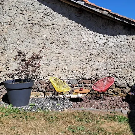 Lantställe Renove Ideal Pour Randos Et Astronomie, Calme Assure, Proche Puy-en-velay Et Activites Nature. - Fr-1-582-318