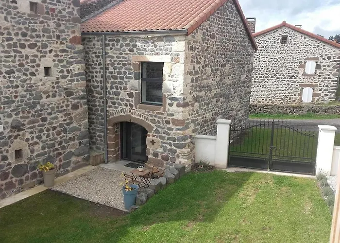 Renove Ideal Pour Randos Et Astronomie, Calme Assure, Proche Puy-en-velay Et Activites Nature. - Fr-1-582-318