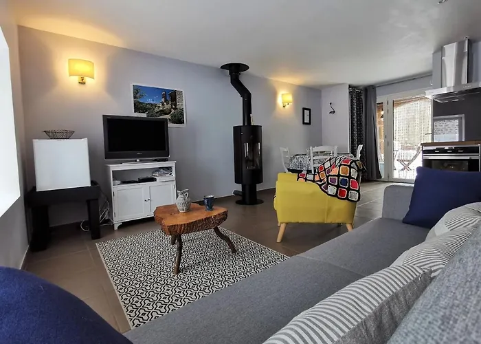 Renove Ideal Pour Randos Et Astronomie, Calme Assure, Proche Puy-en-velay Et Activites Nature. - Fr-1-582-318 * Le Vernet (Haute-Loire)