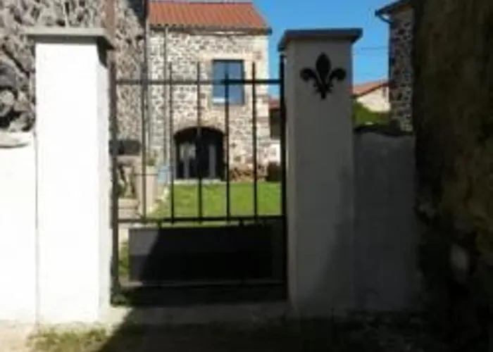 Renove Ideal Pour Randos Et Astronomie, Calme Assure, Proche Puy-en-velay Et Activites Nature. - Fr-1-582-318 * Le Vernet (Haute-Loire)