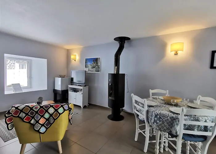 Renove Ideal Pour Randos Et Astronomie, Calme Assure, Proche Puy-en-velay Et Activites Nature. - Fr-1-582-318 *